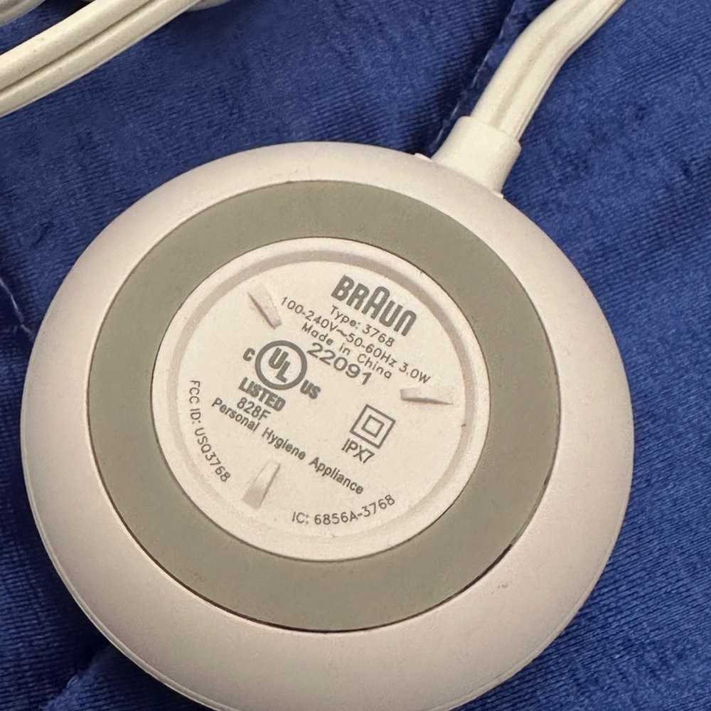 Braun Wearable Charger - White